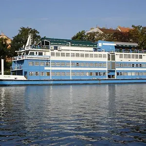 3* Ботель Vodnik